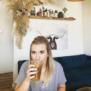 Meet your Posher, Cassandra